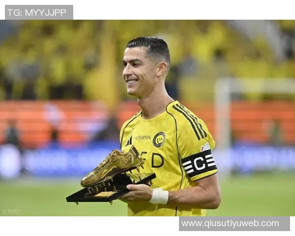 C罗获环球声望奖回应家人劝停称仍能为球队贡献为何不继续奋斗